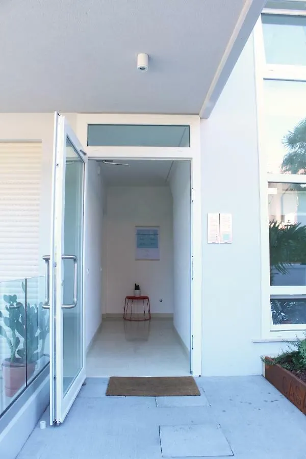 לידו די ג'סולו Dainese Apartments, Casa Miriam איטליה